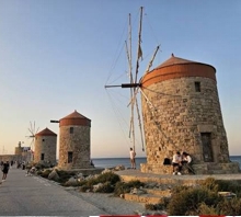 Rodos'un Tarihî Mirası: Fetih, Kültür ve Deniz Hukuku Rodos'un Tarihî Mirası: Fetih, Kültür ve Deniz Hukuku
